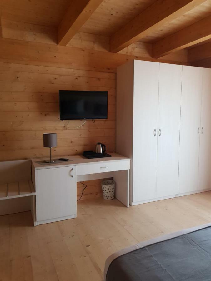 Lorica Suite Lago Exterior photo